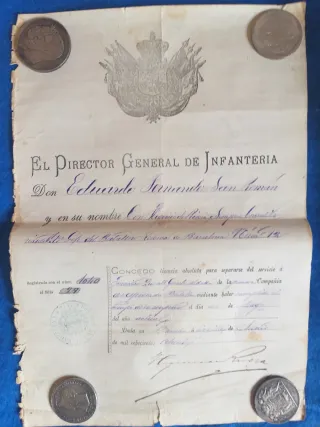Portadocumentos militar con documentos