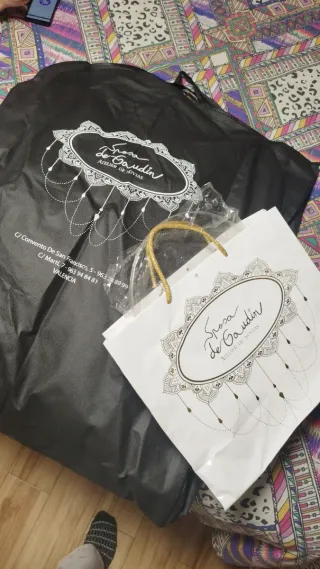 Vestido de Novia estilo princesa encaje SIN USAR