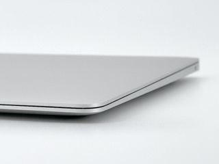MacBook Air 13" (2020) Apple M1 8 CPU/7 GPU núcleos - SSD 256Gb - RAM 8Gb