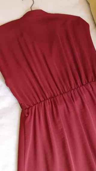 Vestido largo Zara volantes burdeos