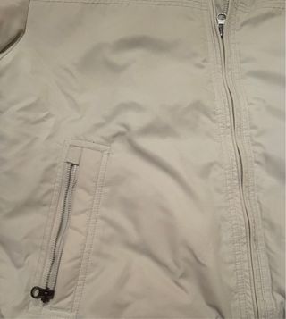 Cazadora beige hombre Zara