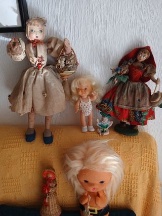 Lote de muñecas antiguas
