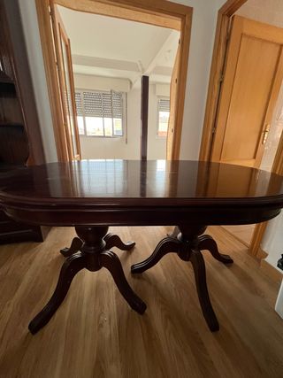Mesa de comedor extensible de madera. Desmontable