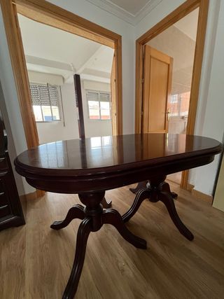 Mesa de comedor extensible de madera. Desmontable
