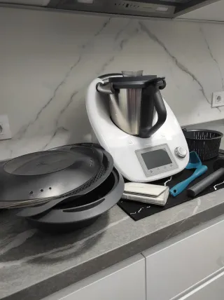 Thermomix TM5, prácticamente nueva