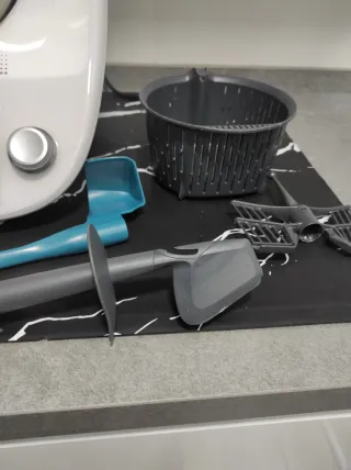 Thermomix TM5, prácticamente nueva