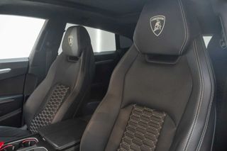 Lamborghini Urus   4.0 v8 s 