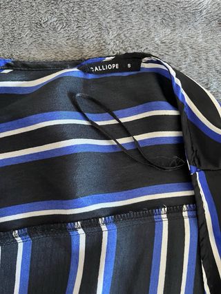 Vestido azul y blanco con lazada