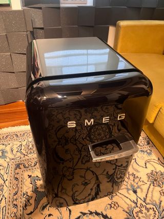 Nevera Smeg Mini Negra