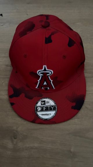 Gorra New Era Roja Camuflaje A
