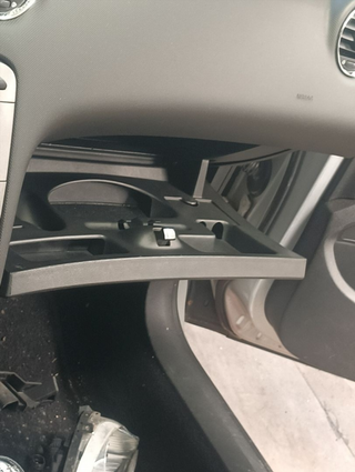 GUANTERA PEUGEOT 308 Sport | 09.07 - 12.10