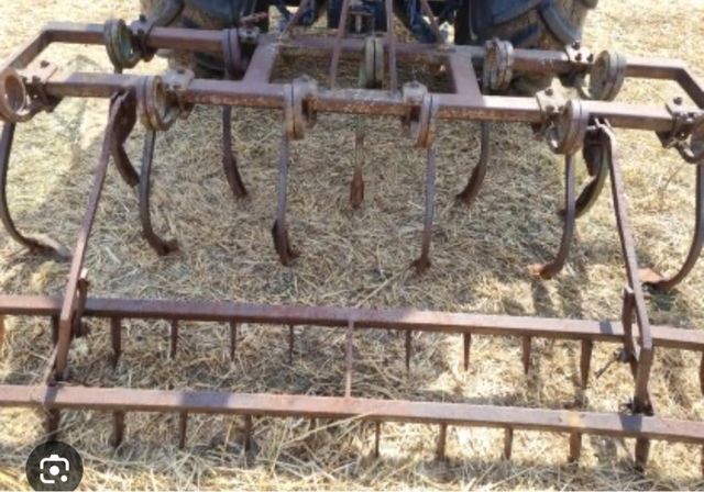 Tractor John Deere 2035 70cv 
disponible aperos