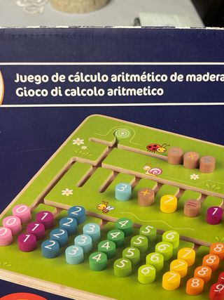 Juego de cálculo aritmético de madera
