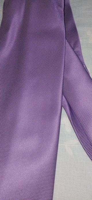 Corbata morada