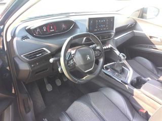 Peugeot 3008 1.2 PureTech 96KW (130CV) S&S Allure 