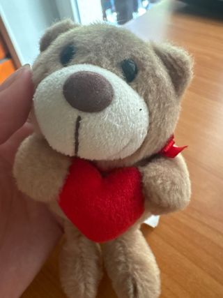 Peluche Orsetto con Cuore Rosso