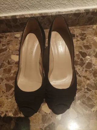 Zapatos de ante y piel negros de fiesta