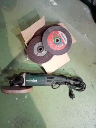 Radial Metabo + 29 discos corte acero