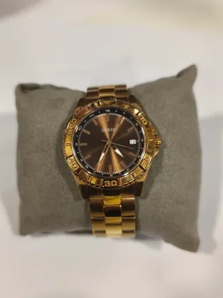 Reloj Guess Mujer Oro rosa.
