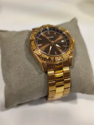 Reloj Guess Mujer Oro rosa.
