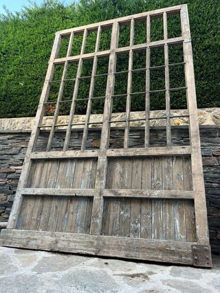 Portón de granero antiguo madera