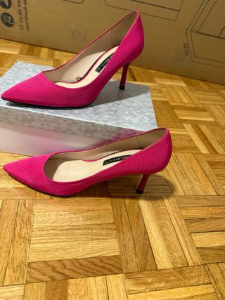 Zapatos de tacón Zara rosas
