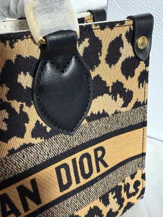 Bolso Dior estampado leopardo