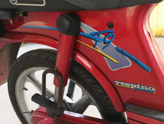 Vespino F9 Roja