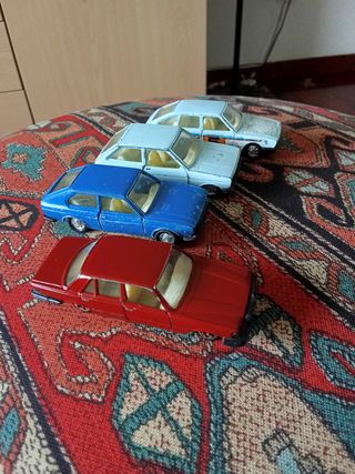 Lote 4 coches metal MIRA 1:64