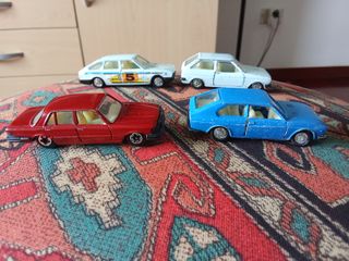 Lote 4 coches metal MIRA 1:64