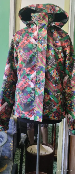 Chaqueta deportiva multicolor