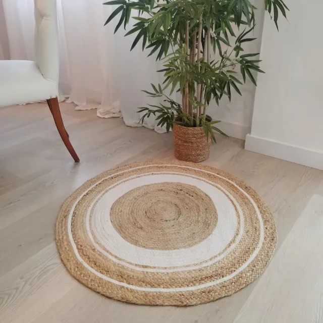 Tapete Redondo de Juta com Linhas Brancas