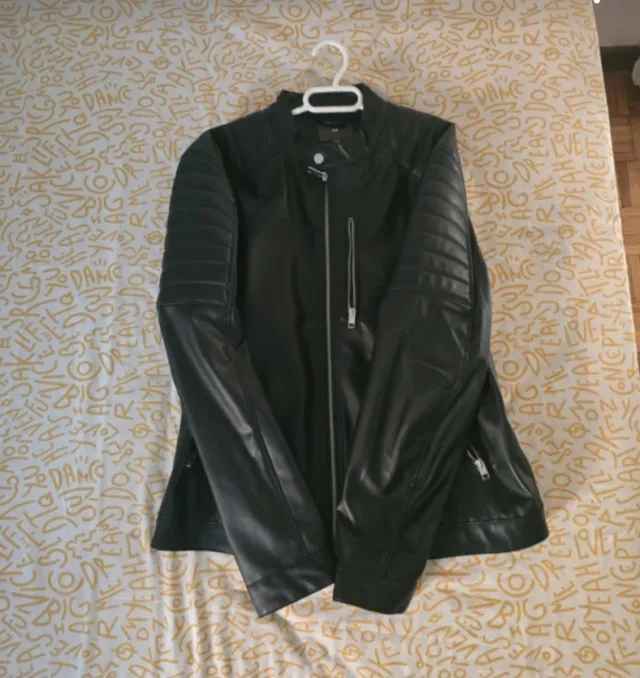 Chaqueta cuero H&M negra