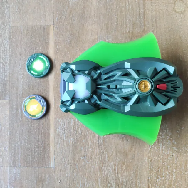 Guante Gormiti Ultra Elemental lanzador de gemas