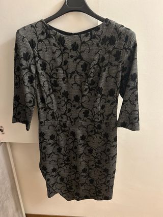 Vestito con motivi floreali nero/grigio