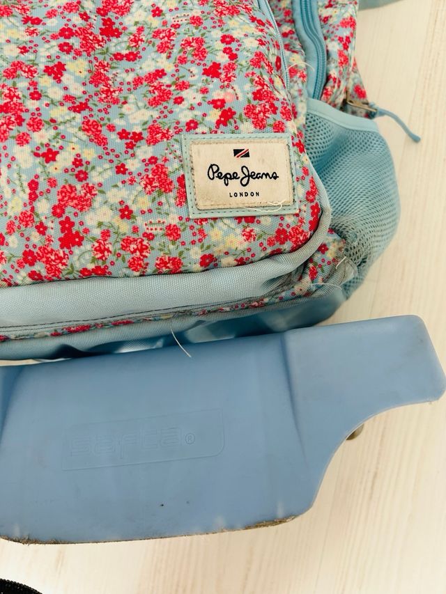 Mochila Pepe Jeans floral con carro