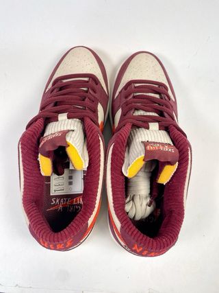 Nike SB Dunk Low Skate Like A Girl - 42.5