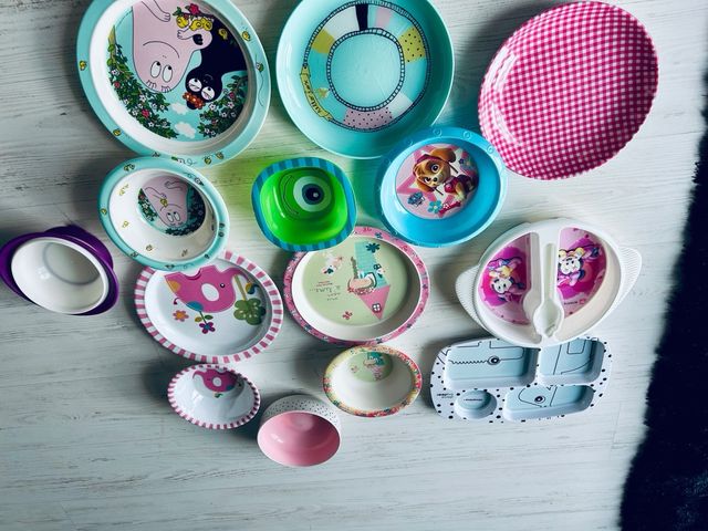 Lote platos y cuencos infantiles resina