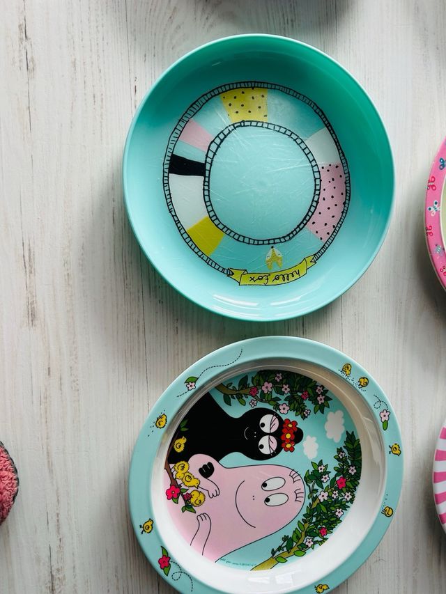 Lote platos y cuencos infantiles resina