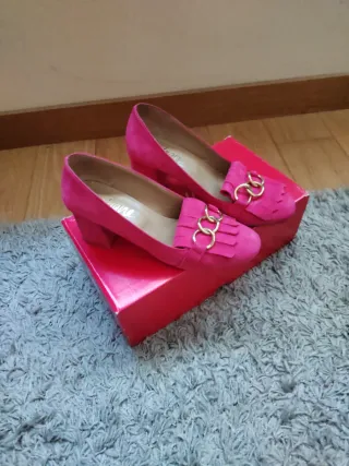 Zapatos de tacón rosa
