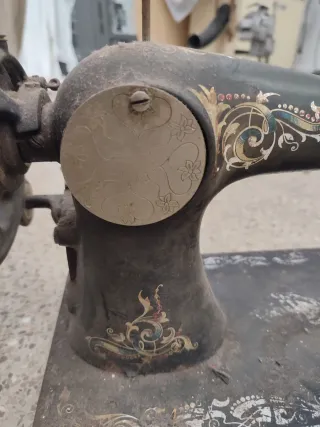 Máquina de coser antigua Wertheim