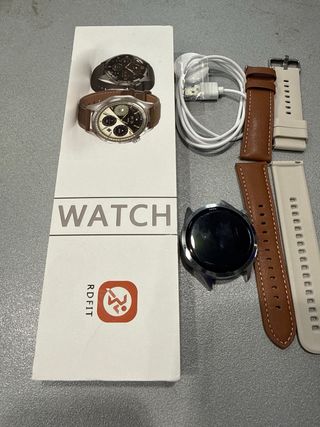 Smartwatch con correas marrón y beige