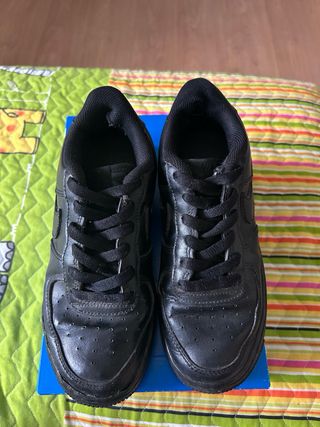 Nike Air Force 1 Negras Talla 36
