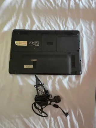ASUS K70IJ Portátil (17,3 Pulgadas) 