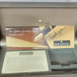 Bolígrafo Sheaffer Negro y Dorado, a estrenar