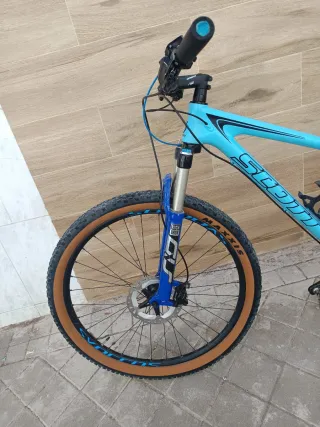 Bicicleta Scott Scale carbono Talla S