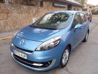 Renault Grand Scenic 2012