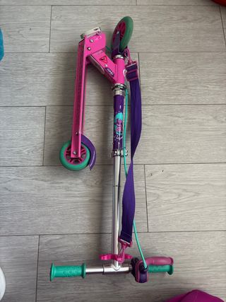 Patinete Oxelo niña rosa y morado