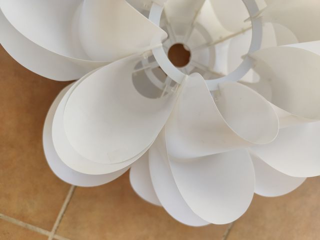 Lámpara colgante plastico blanca Ikea
