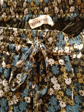 Falda corta estampada flores